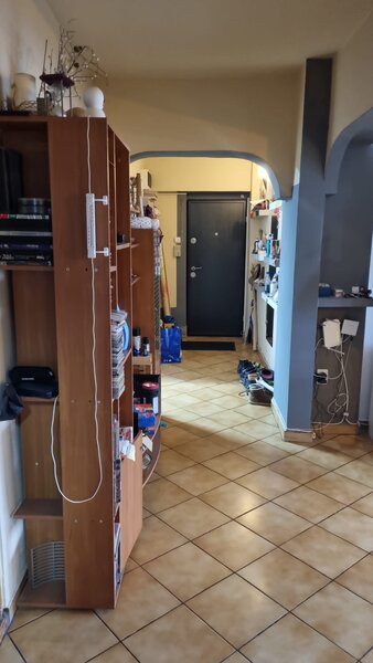 Crangasi, 2 minute metrou,